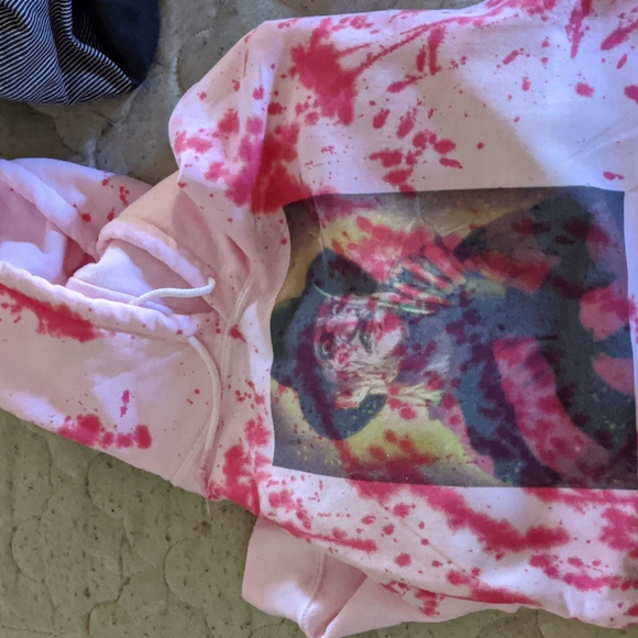 Freddy hoodie with blood - Picture 1 of 2